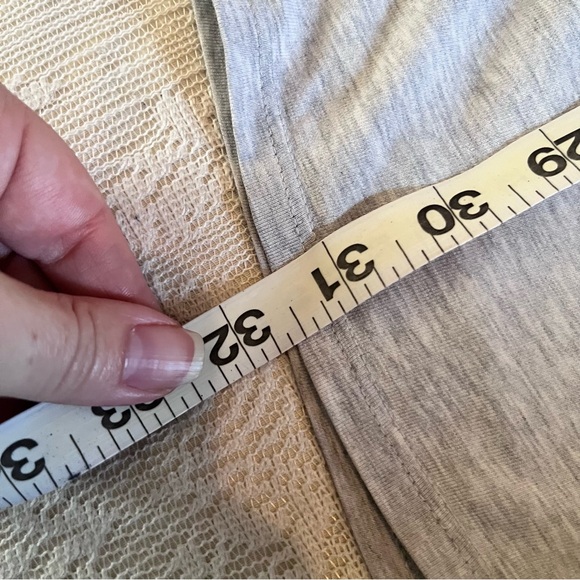 Lululemon Men’s Bodhi short sleeve two tone short sleeve tee - Picture 5 of 7